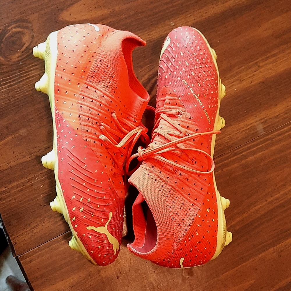 Puma Boys (Big Kid) 3.5 Soccer Cleats